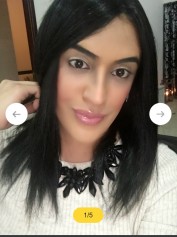 Best service top and bottom all your fantasy avaible Arabic Shemale Shams in Dubai