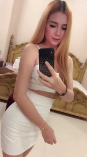 Sendy 19years old shemale